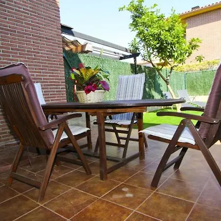 Global Roca With Bbq Hébergement de vacances Cambrils